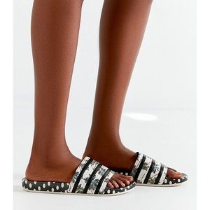 adidas Shoes - NWT 🌴 Adilette Slides adidas Shoes - NWT 🌴 Adilette Slides